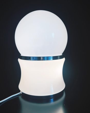 Lampada in puro stile space age