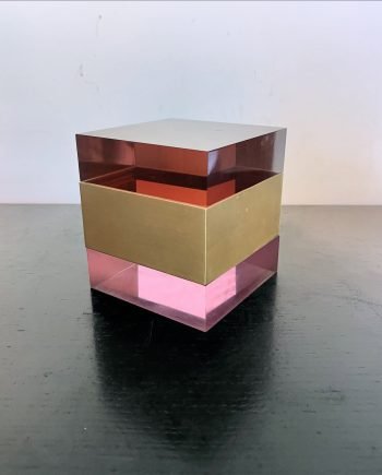 Scatola cubica in lucite lilla e ambra