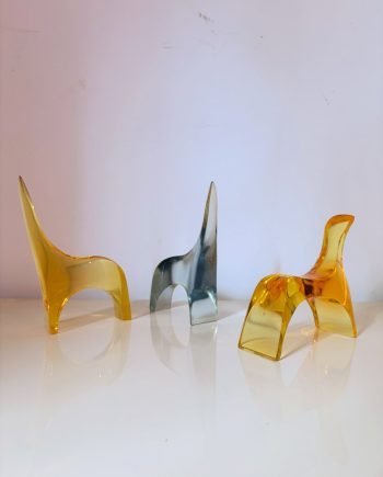 Sculture stilizzate in plexiglass