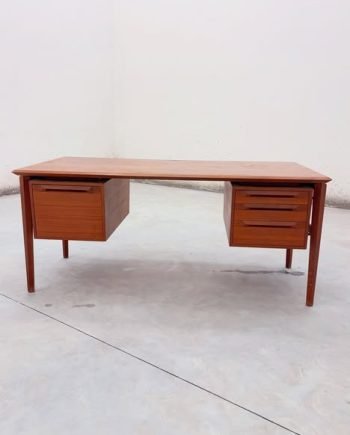 Scrivania in teak AB Seffle Möbelfabrik